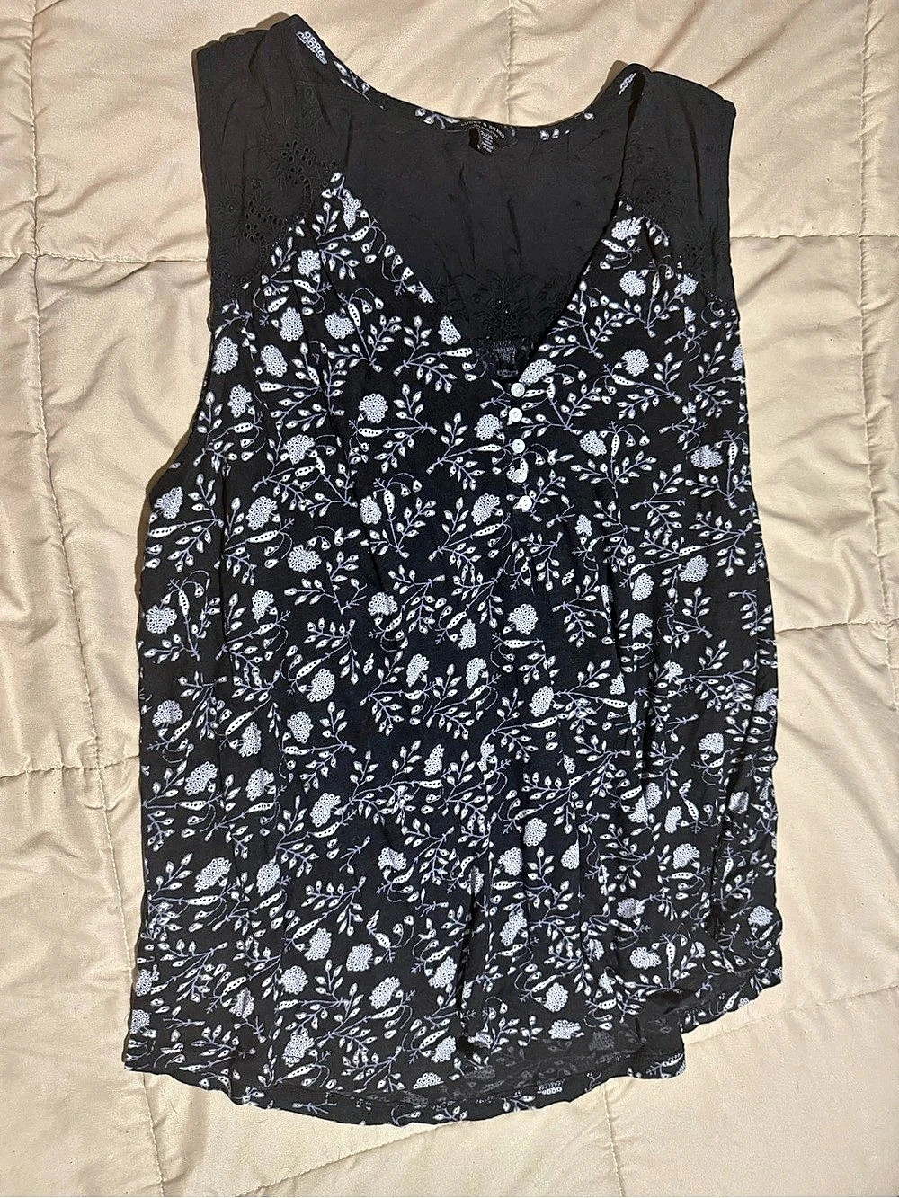 Lucky Brand Floral Sleeveless Blouse in Black & White Size 2X Like New